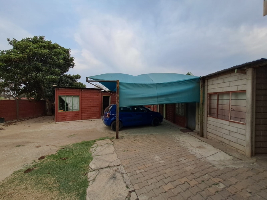 3 Bedroom Property for Sale in Rustenburg North North West